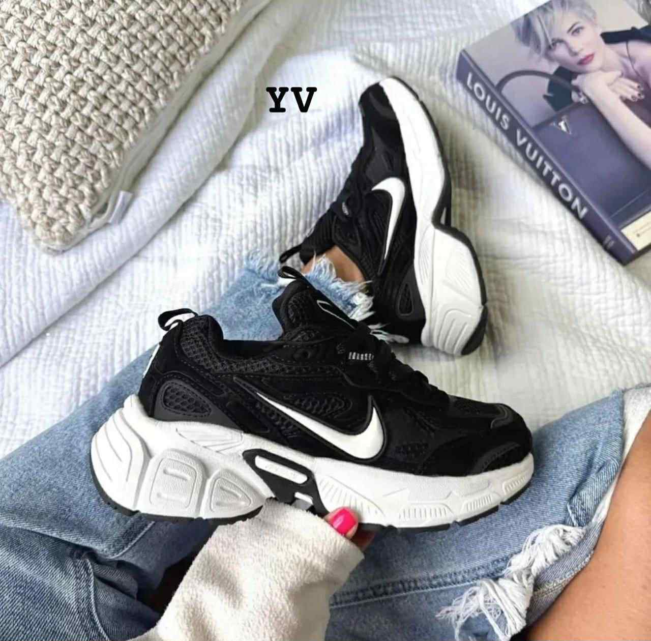 NIKE V2K MUJER