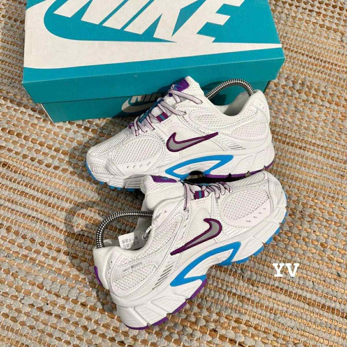 NIKE V2K MUJER