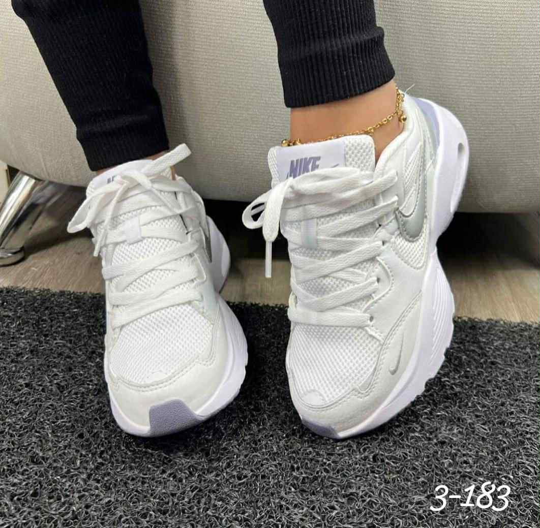 NIKE FUNSION MUJER