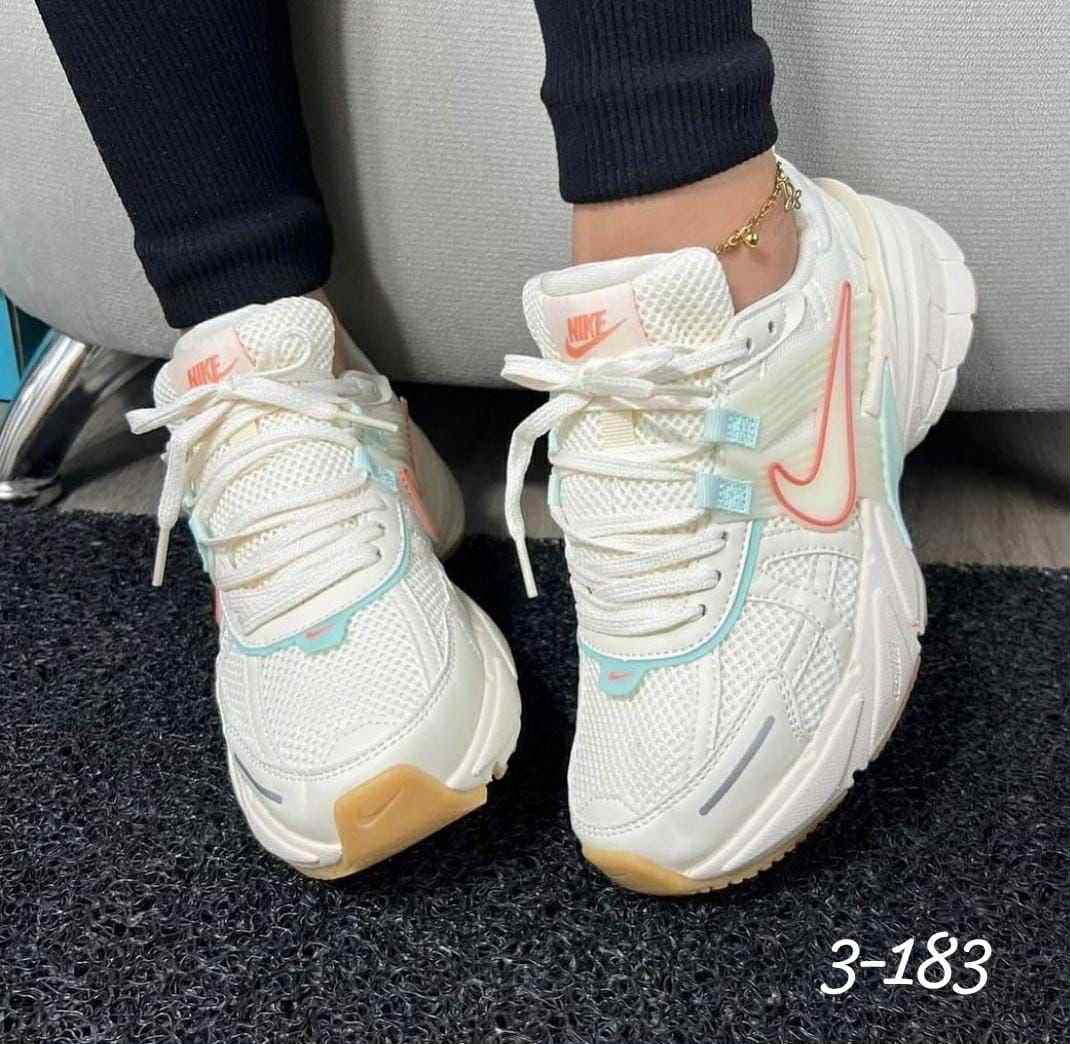 NIKE V2K  MUJER