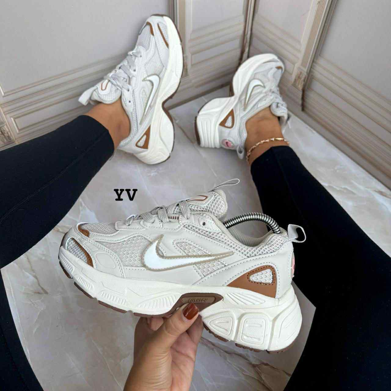 NIKE V2K MUJER