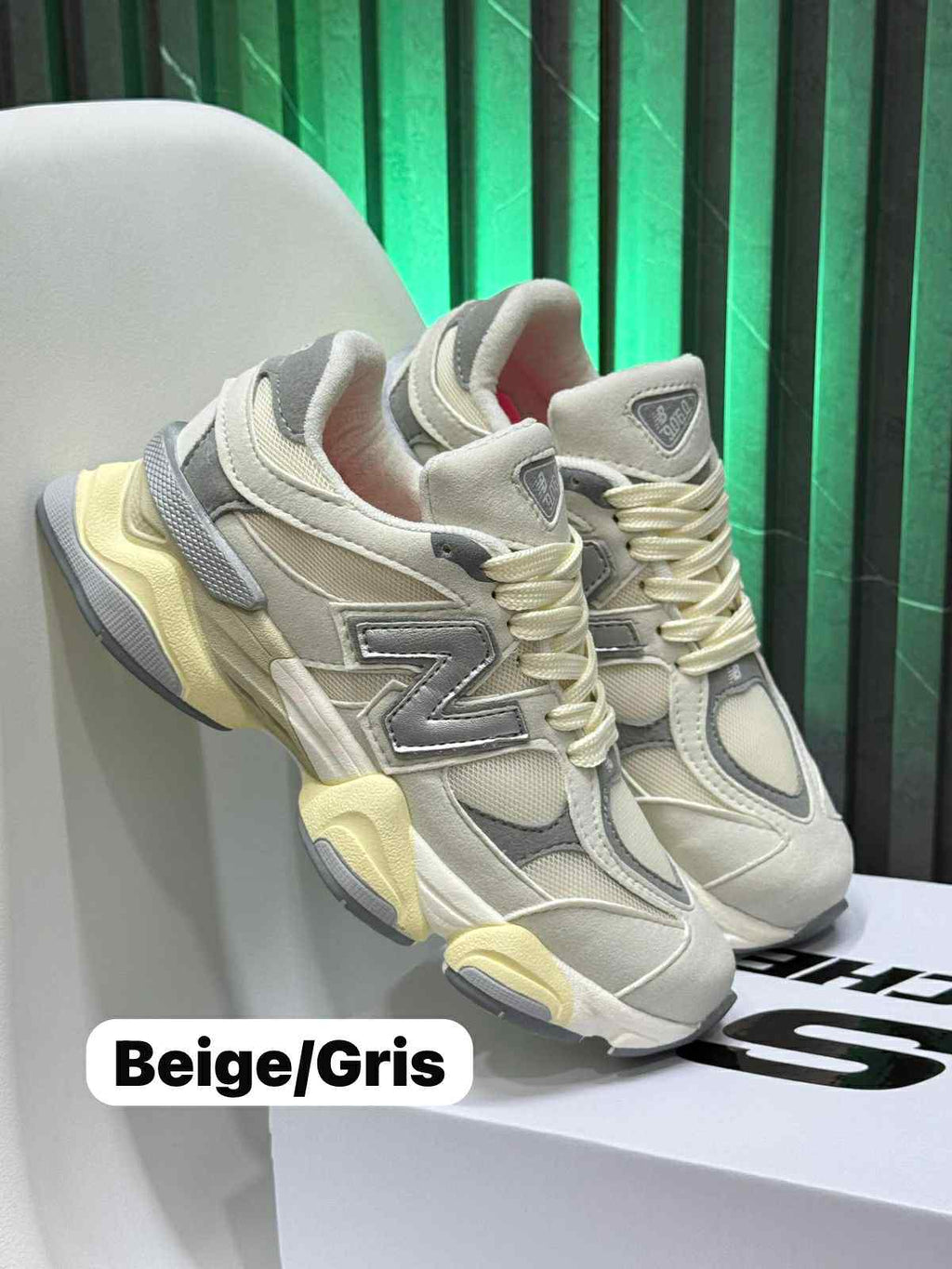NEW BALANCE 9060  MUJER